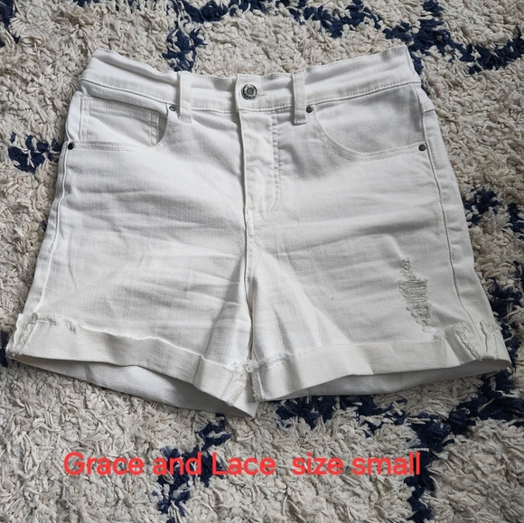 Grace and Lace white denim shorts - Picture 1 of 1